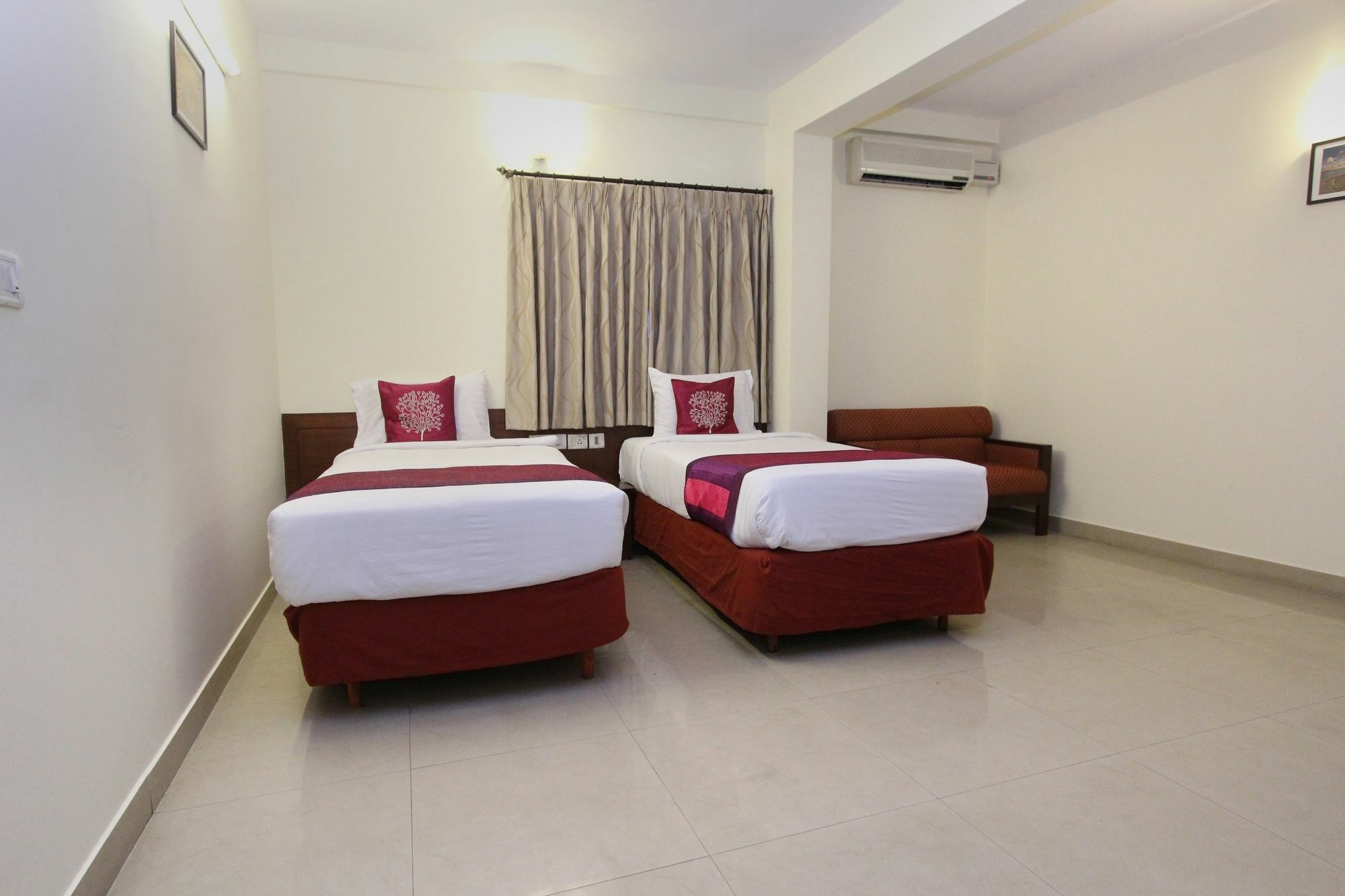 Hotel O Abhimaani Comforts Бангалор Экстерьер фото
